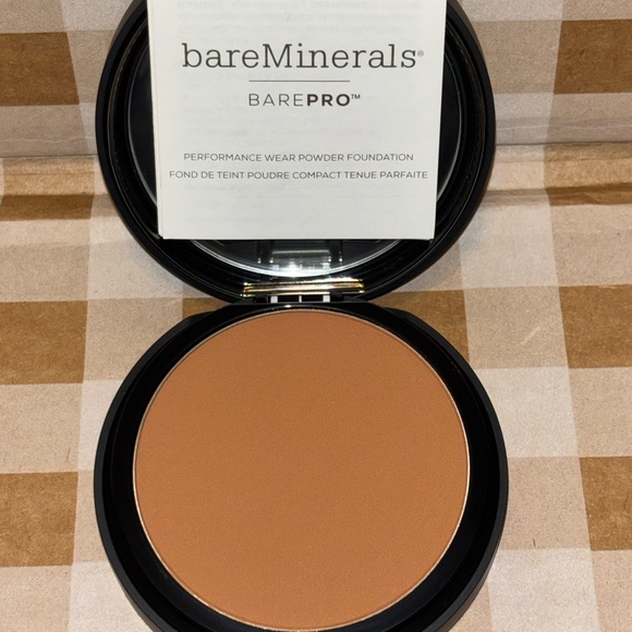 Brand new bareMinerals BAREPRO Foundation - Cappuccino 27 - Picture 2 of 2